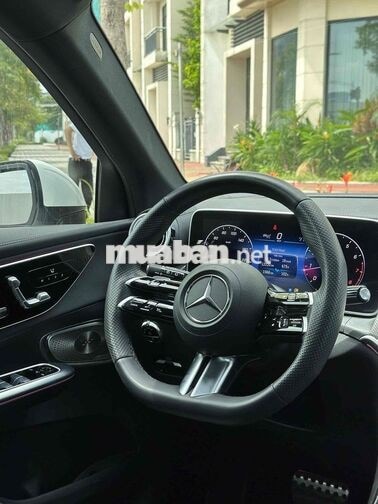 Mercedes Benz GLC300 allnew 2023 Trắng 12000 Km