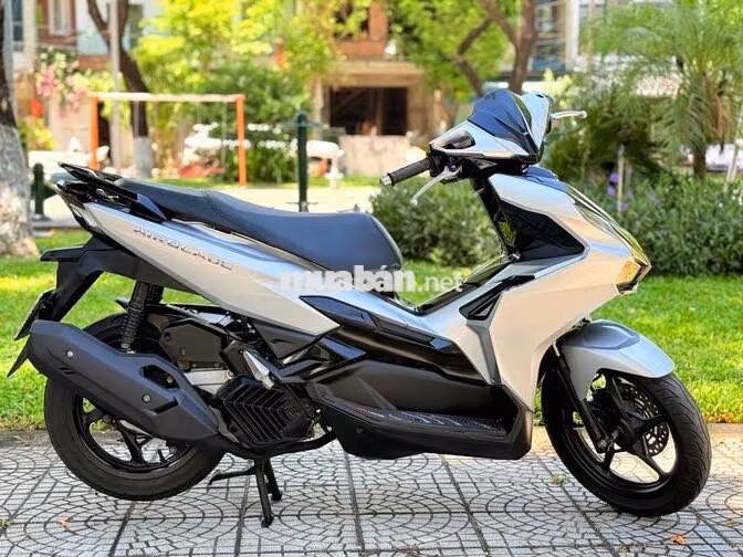 Honda Air Blade 160 ABS 2023 Bạc