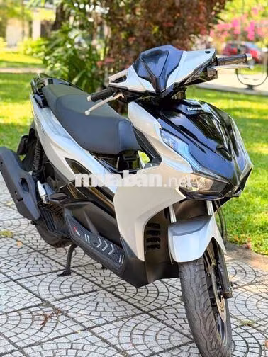 Honda Air Blade 160 ABS 2023 Bạc