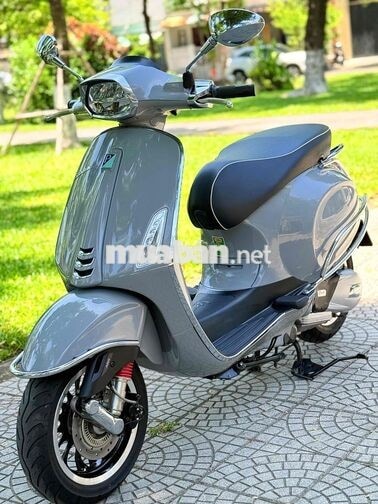 Piaggio Vespa Sprint 2025 Xám 3000 km