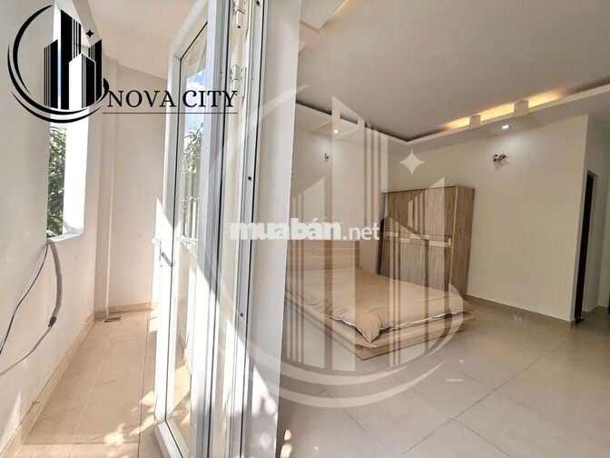Căn hộ mới khai trương, ban công, nội thất mới