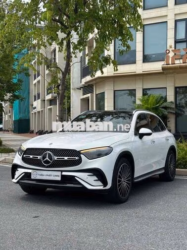 Mercedes Benz GLC300 allnew 2023 Trắng 12000 Km