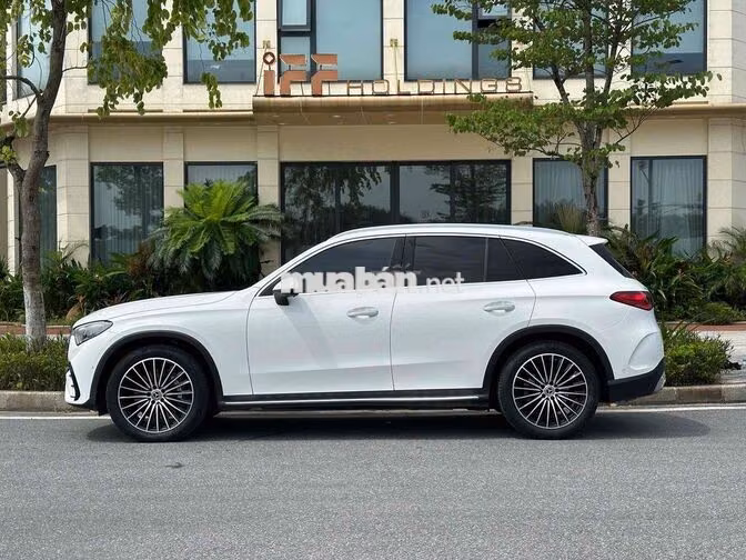 Mercedes Benz GLC300 allnew 2023 Trắng 12000 Km