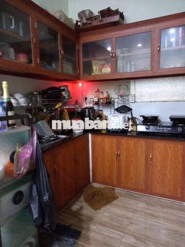 Bán nhà Bình Tân đường Tỉnh lộ 10 kế Chợ 7,3 X 28m 3L 4PN ô tô để nhà