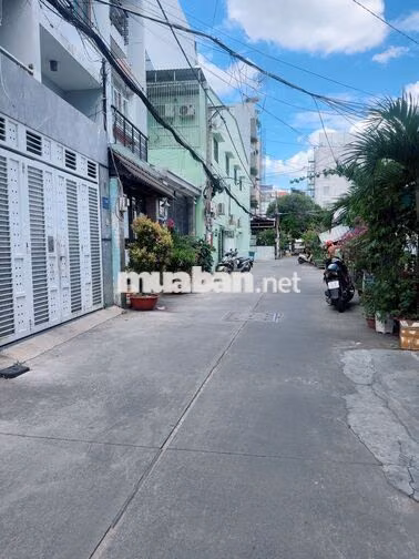 Bán nhà Bình Tân đường Tỉnh lộ 10 kế Chợ 7,3 X 28m 3L 4PN ô tô để nhà