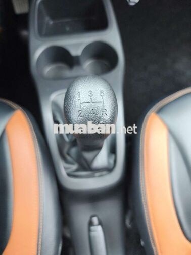 Mitsubishi Attrage mới zin 99% bao zin full hãng