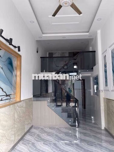 BÁN GẤP NHÀ HẺM 2/ LÊ VĂN KHƯƠNG