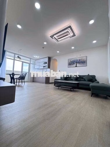 BÁN GẤP CĂN HỘ RESGREEN TOWER, Q. TÂN PHÚ