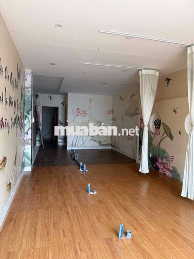 Cho Thuê Mặt Bằng Mặt Tiền Quận 4