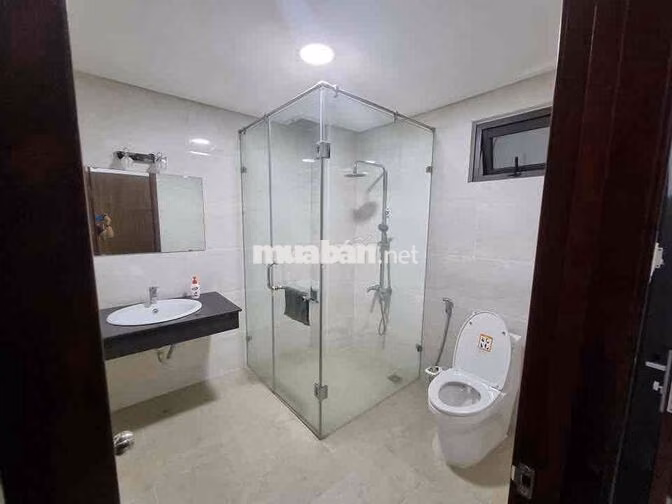 Sát biển Nguyễn Tất Thành - 4PN - Full Nội Thất