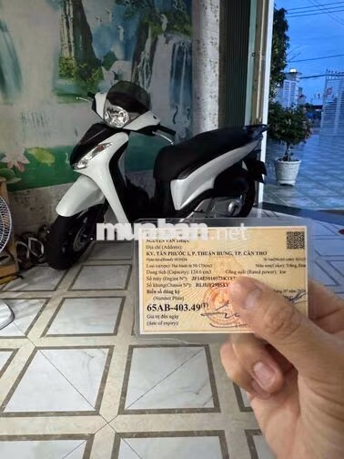 Honda SH125 124.6 cm3 Trắng Việt Nam