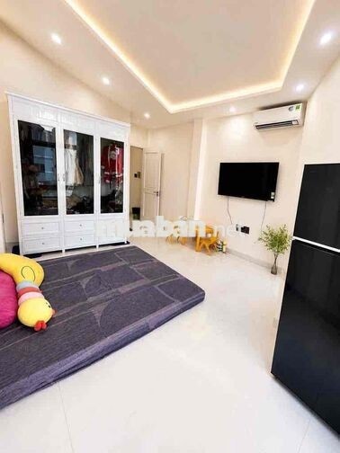 BÁN NHÀ ĐẸP FULL NỘI THẤT . HẺM TRƯỚC NHÀ 2,5M - HẺM 30 LÂM VĂN BỀN –