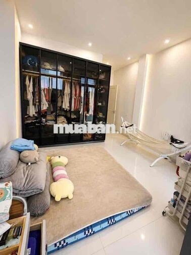 BÁN NHÀ ĐẸP FULL NỘI THẤT . HẺM TRƯỚC NHÀ 2,5M - HẺM 30 LÂM VĂN BỀN –