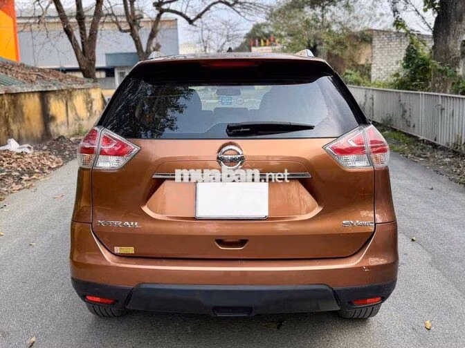 Nissan X-Trail SUV 7 chỗ màu Nâu