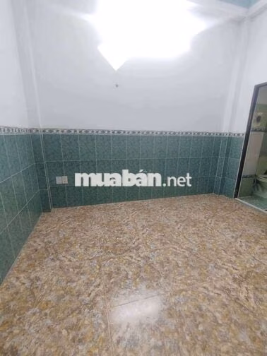 còn phòng có cửa sổ  ở 492 Tân Kỳ Tân Quý, phường Tân Sơn nhì