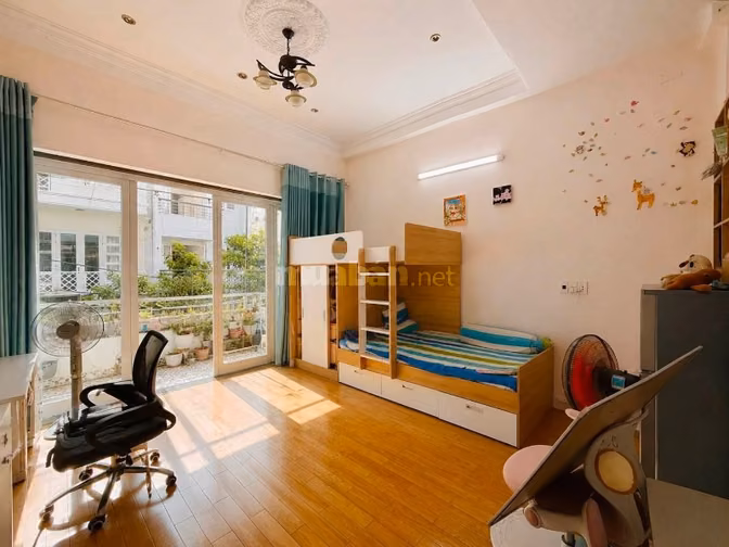 ⭐️Nhà 3 lầu DT:4,5x18m Cao cấp hẻm 8m Vũ Ngọc Phan, P13, Q.Bình Thạnh