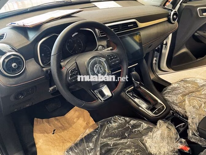 MG ZS STD SUV 1.5L Tự động Trắng