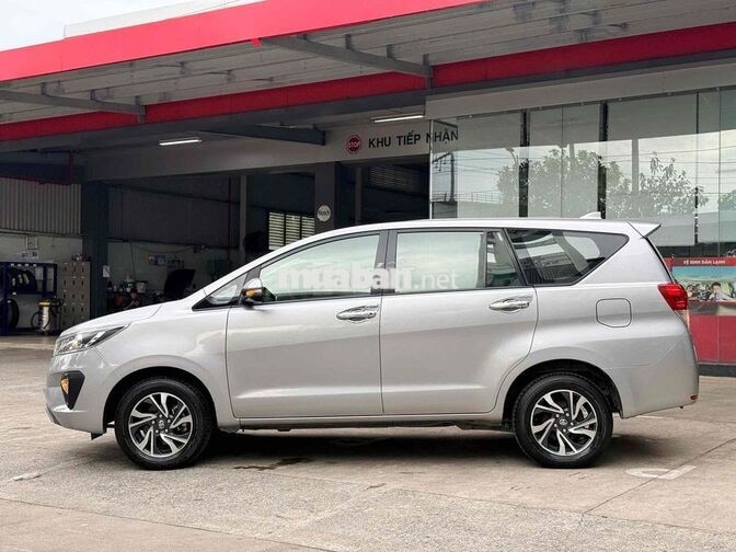 Bán Innova 2.0E số sàn 2023 - Xe 1 chủ giá còn bớt