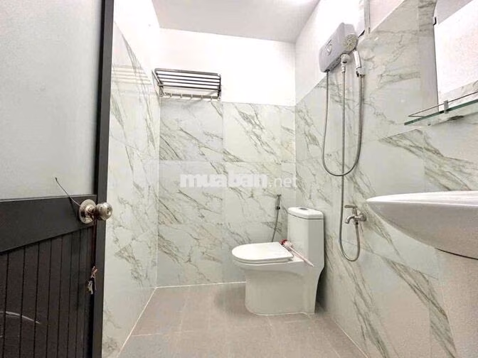Sang chdv cao cấp Vạn phúc city lời 60tr thuê 44tr