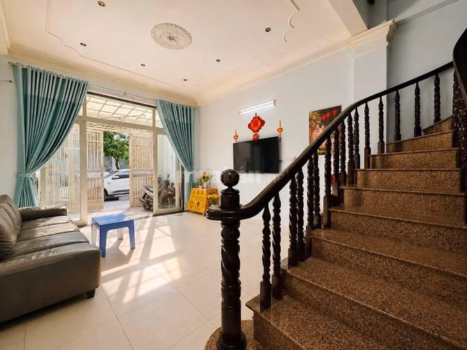 ⭐️Nhà 3 lầu DT:4,5x18m Cao cấp hẻm 8m Vũ Ngọc Phan, P13, Q.Bình Thạnh