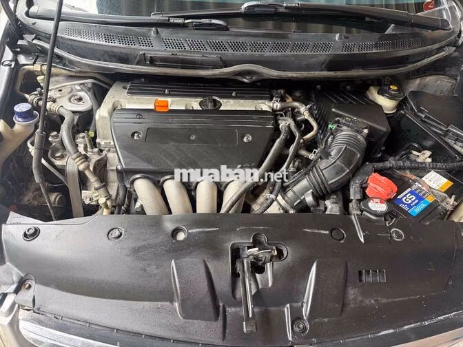Honda Civic 2.0 Tự động Cửa sổ trời