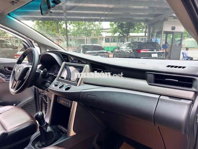 Bán Innova 2.0E số sàn 2023 - Xe 1 chủ giá còn bớt