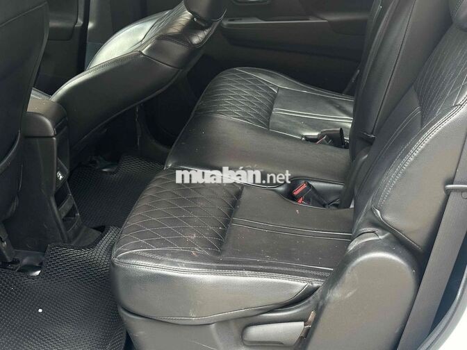 Suzuki XL7 2023 Trắng Tự động 79000 km