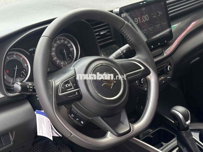 Suzuki XL7 2023 Trắng Tự động 79000 km