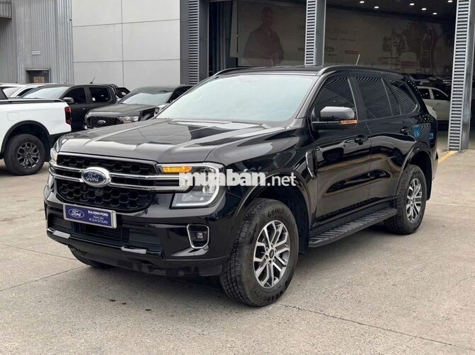 Ford Everest Nextgen 2024 xe đẹp giá mềm Odo thấp