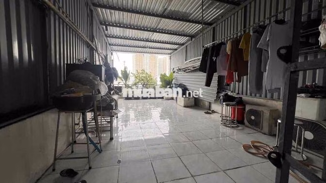 XE HƠI NGỦ TRONG NHÀ, DIỆN TÍCH TO GIÁ LẠI MỀM