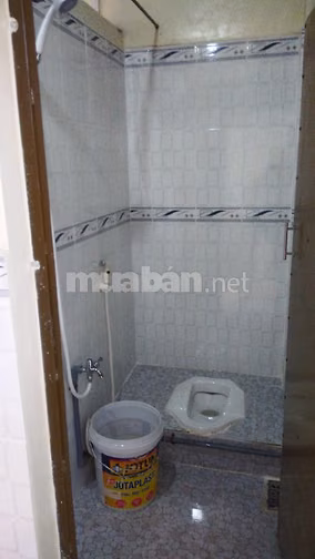 Chính chủ cho thuê phòng trọ hẻm xe hơi, 1 trệt + 1 lầu 24m2 vòng xoay