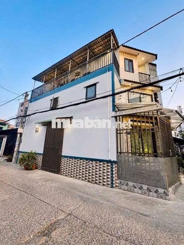 CĂN GÓC THOÁNG,3 TẦNG CÒN MỚI ĐẸP