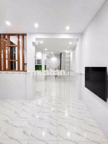 CĂN GÓC THOÁNG,3 TẦNG CÒN MỚI ĐẸP