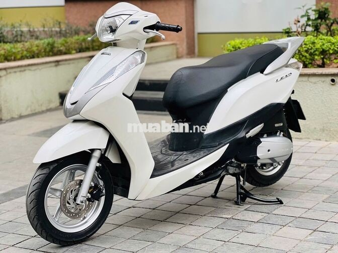 Honda Lead 125 2016 Trắng Zin xe đjep chính chủ