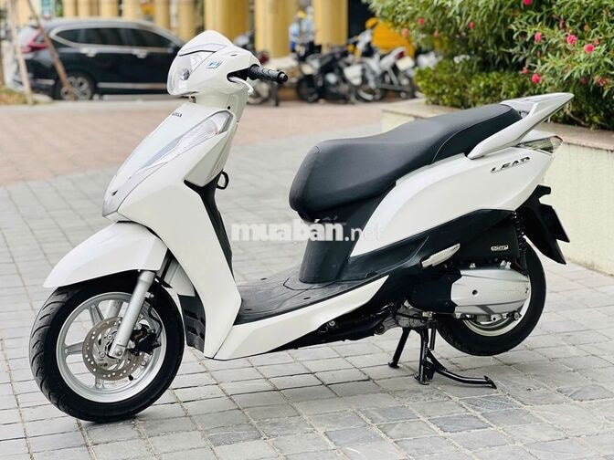 Honda Lead 125 2016 Trắng Zin xe đjep chính chủ