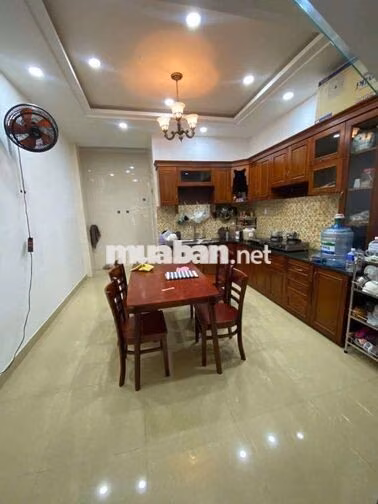 NHÀ PHỐ KDC HỒNG ĐÀO GẦN CÂN NHƠN HOÀ