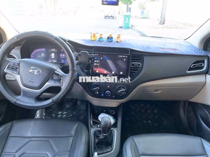 Hyundai Accent 2023 Bản đủ Số sàn Trắng
