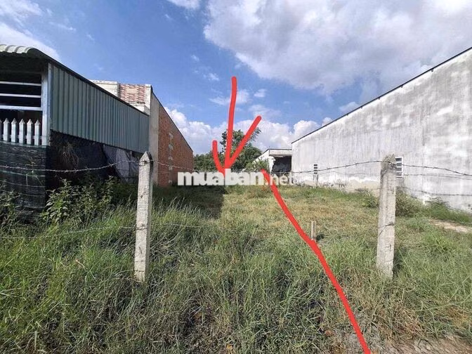 Chính chủ cần bán nhanh lô đất 5x25m (thổ cư 50m2) có sổ sẵn
