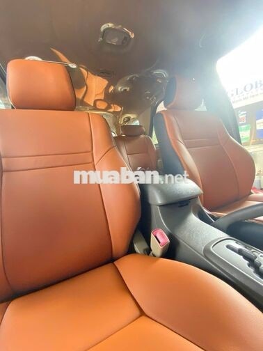 Toyota Fortuner V 2012 Bạc 7 chỗ 140.000km