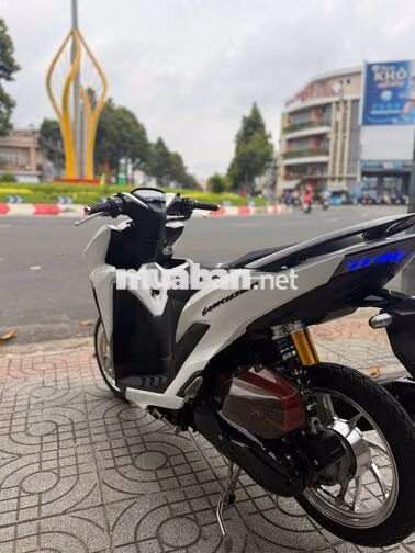 Honda Vario 150 Trắng đen Xe tay ga
