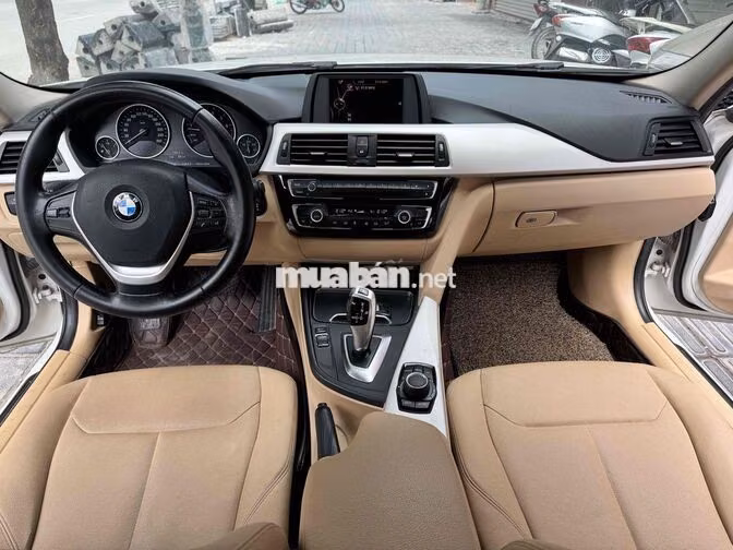 BMW 3 Series 2015 320i - 77000 km siêu mới