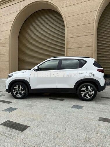 KIA Sonet Deluxe 2022 Trắng