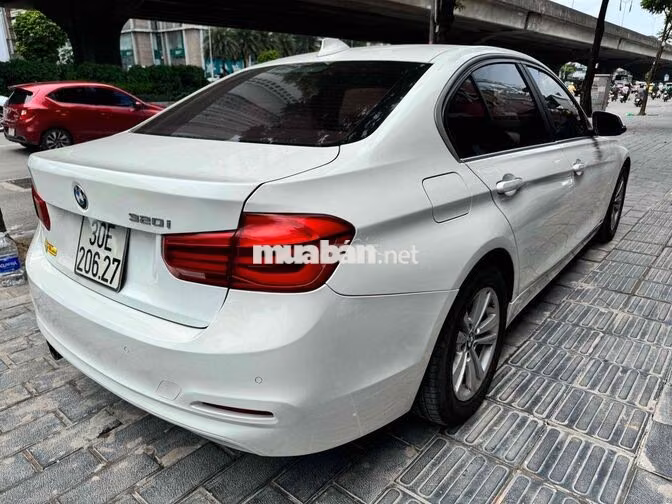 BMW 3 Series 2015 320i - 77000 km siêu mới