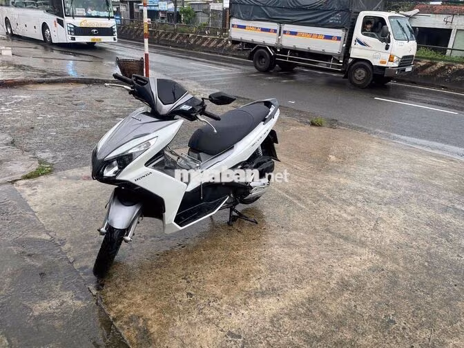 Honda Air Blade 2015 Trắng Bạc