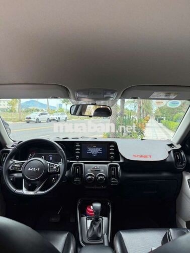 KIA Sonet Deluxe 2022 Trắng