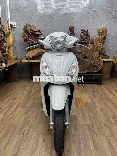 Honda Vision 2018 chính chủ xe đẹp, máy móc bao êm