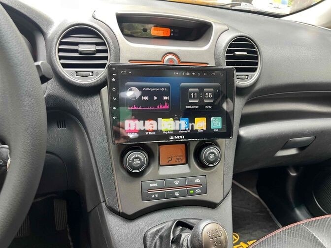 Kia Carens 1.6 Xăng Số sàn 7 chỗ Vàng Ánh Kim
