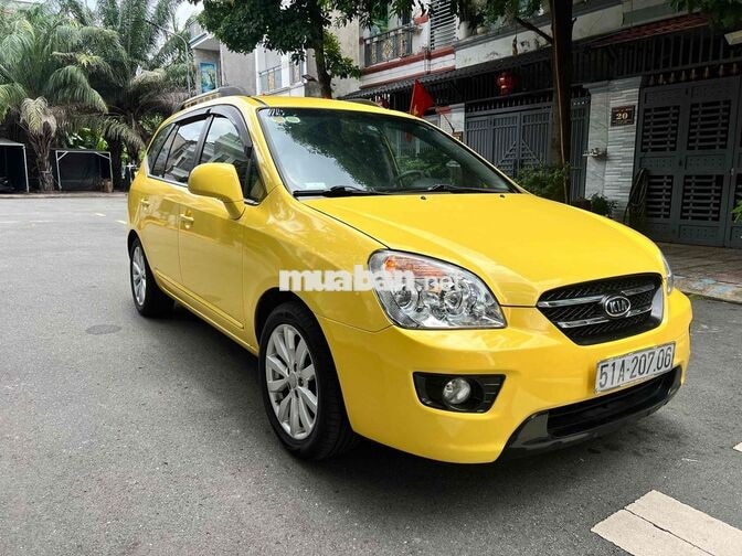 Kia Carens 1.6 Xăng Số sàn 7 chỗ Vàng Ánh Kim