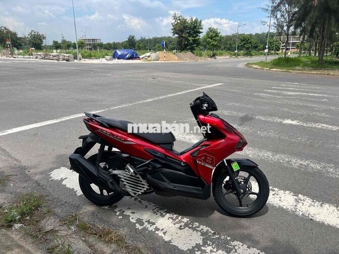 Honda Air Blade 125 4 val keng zin bán trả góp