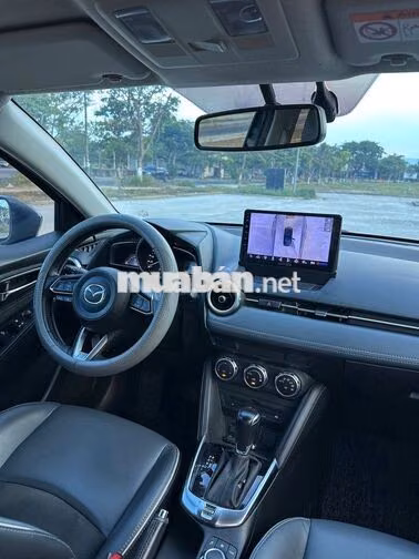 Mazda Mazda 2 Sport Xanh 5 chỗ